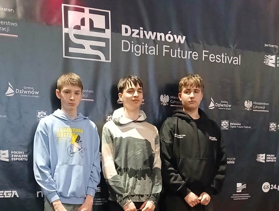 Zdjęcie: Sukces uczniów w Festiwalu Kultury Cyfrowej Digital Future Festival