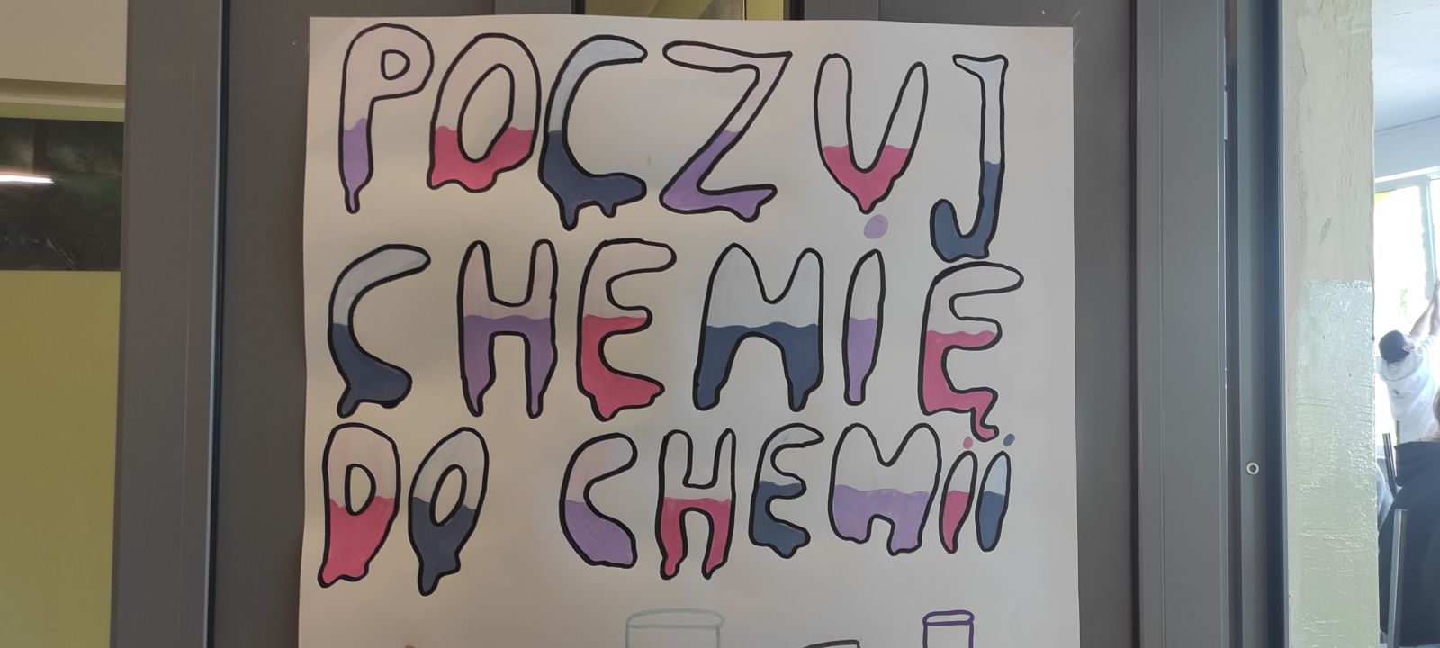 Zdjęcie: „Poczuj chemię do chemii”
